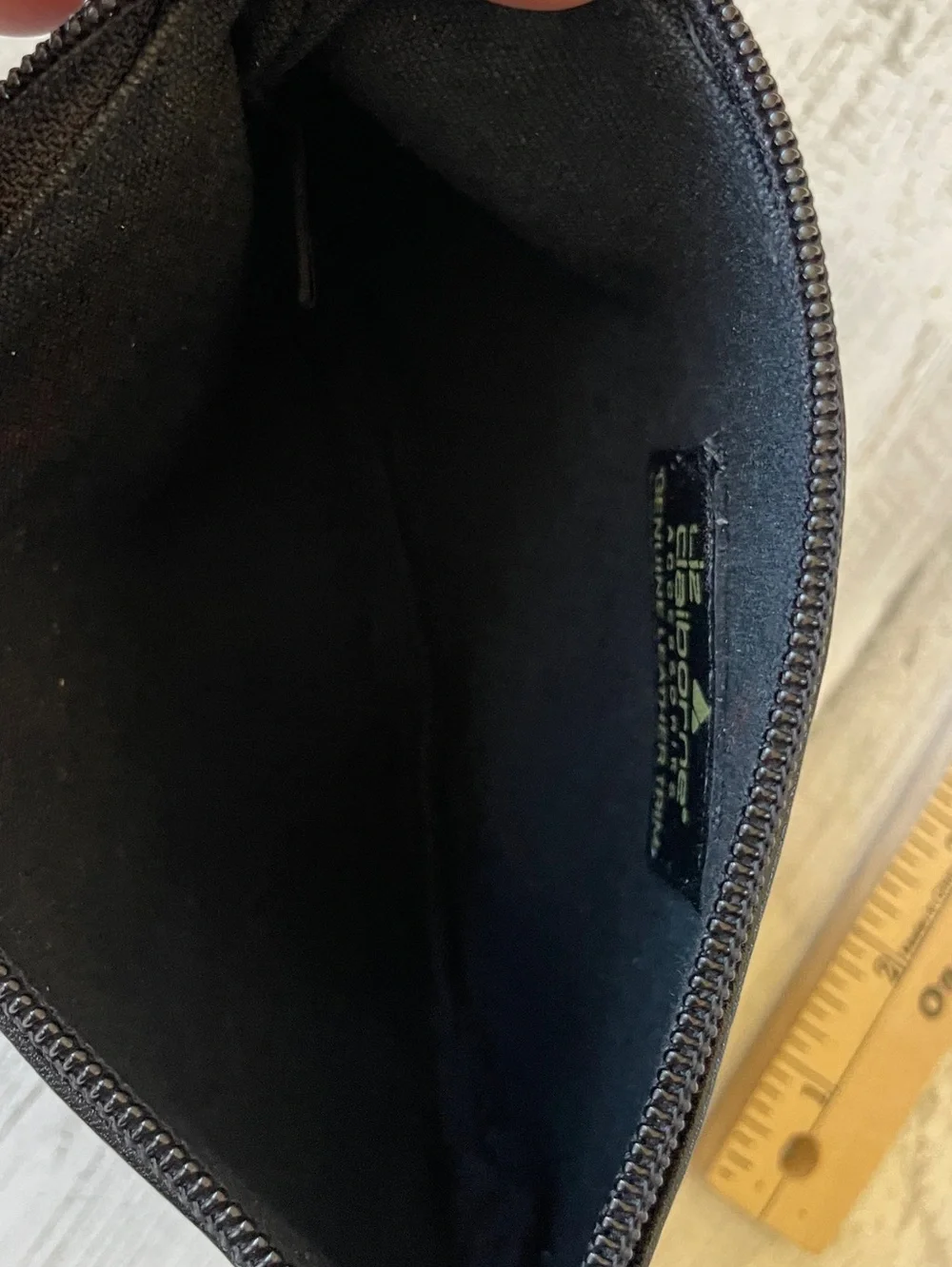 Vintage Liz Claiborne Black Textured Zip Clutch EUC